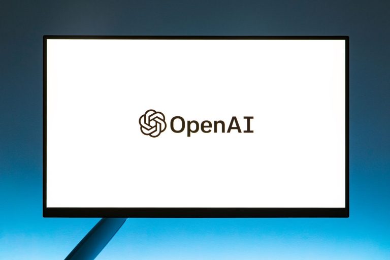 Asiatiske chipaktier falder på rapporter om OpenAI-effektivisering og Metas cloudplaner