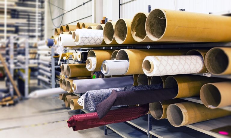 Schouw & Co. bruger BioMar-milliarder på opkøb af tøjproducent Spectre