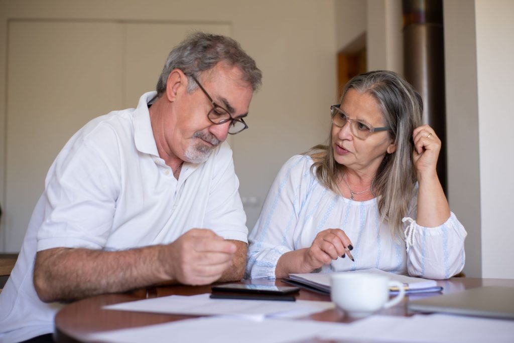 Millionær vil hjælpe forældre med pensionen: Her er strategien