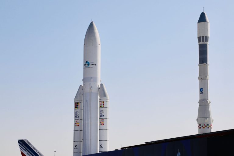 Rocket Lab køber Iridium for 8 mia. dollar – udfordrer nu Starlink