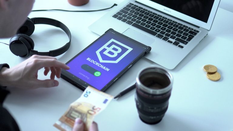 USDT vinder betalinger, USDC vinder DeFi, viser Dune-data